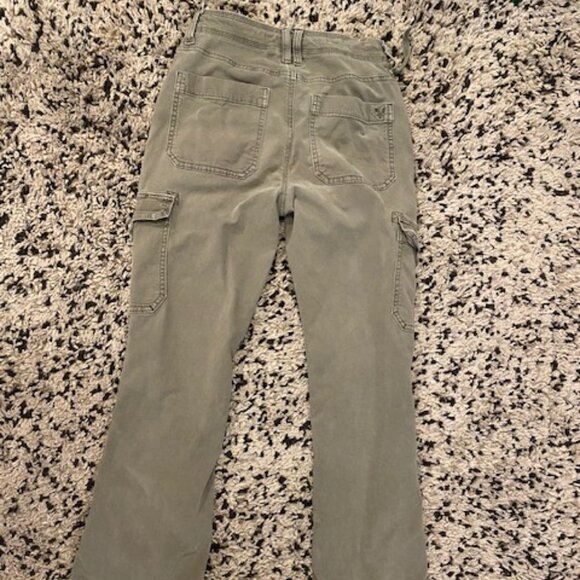 American Eagle Outfitters Khaki green boot Cut Cargo jeans size 00 - Picture 12 of 14